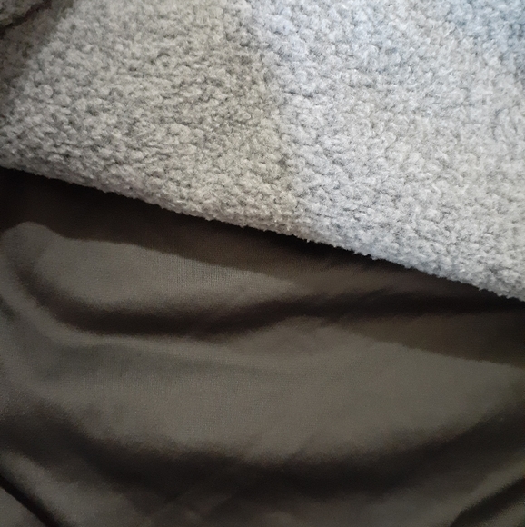 L.L.Bean sweater fleece pullover - Picture 4 of 9